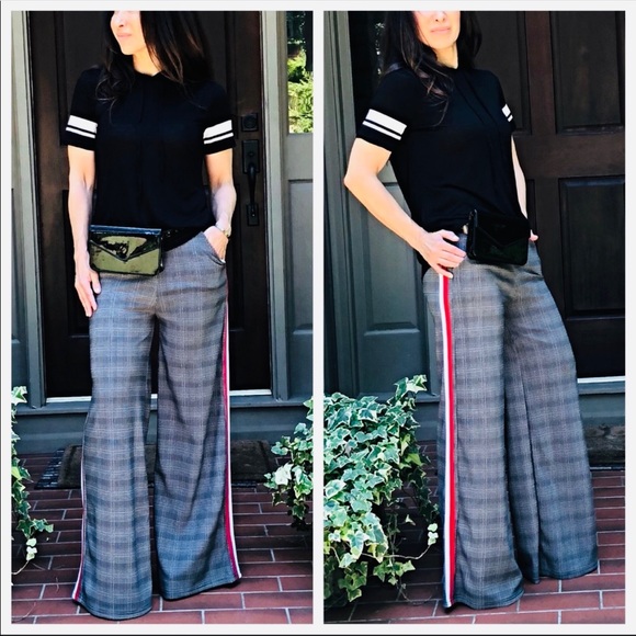 ✨LAST ONE ✨Black hooded color block sleeves top - Picture 4 of 8